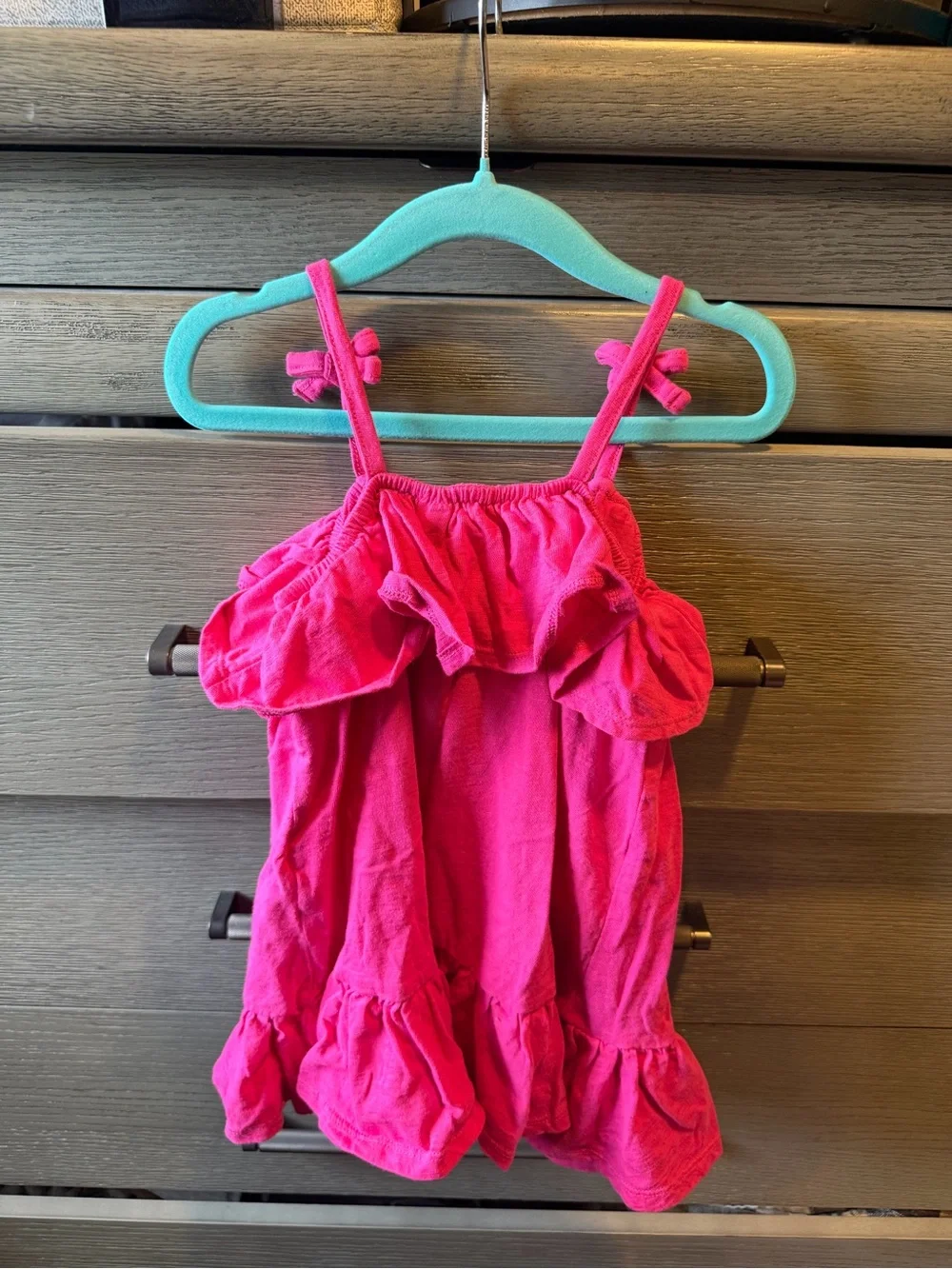 Old Navy Toddler Girl Hot Pink Summer Dress with Ruffles Size 2T Like New